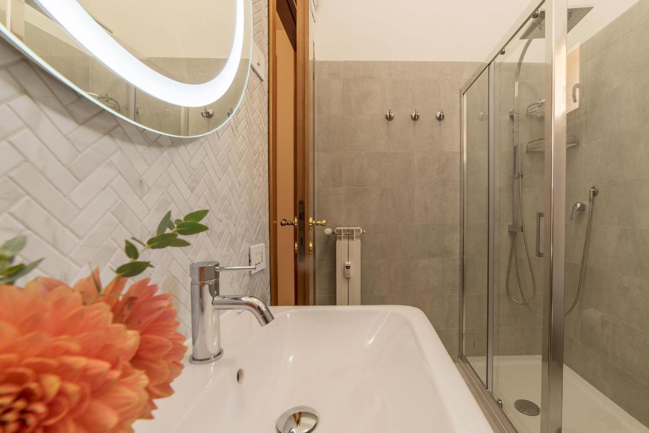 Lively Roma Trastevere Renovated Apartment - Fromhometorome Extérieur photo